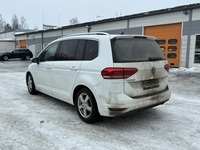 Volkswagen Touran vaihtoauto