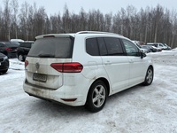 Volkswagen Touran vaihtoauto