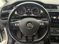 Volkswagen Touran vaihtoauto