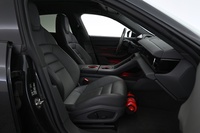 Porsche Taycan vaihtoauto