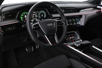 Audi Q8 e-tron vaihtoauto