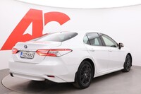 Toyota Camry vaihtoauto
