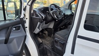 Ford Tourneo Custom vaihtoauto