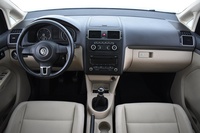 Volkswagen Touran vaihtoauto