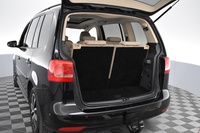 Volkswagen Touran vaihtoauto