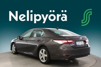 Toyota Camry vaihtoauto