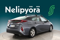Toyota Prius Plug-in vaihtoauto