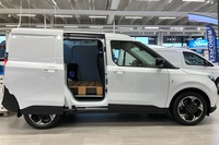 Ford Transit Courier vaihtoauto