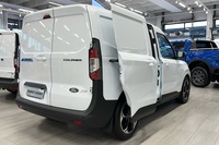 Ford Transit Courier vaihtoauto