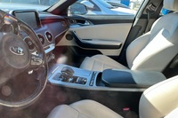 Kia Stinger vaihtoauto