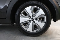 Kia Niro plug-in vaihtoauto