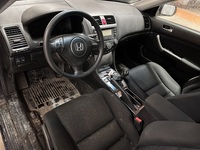 Honda Accord vaihtoauto