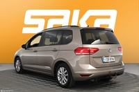 Volkswagen Touran vaihtoauto
