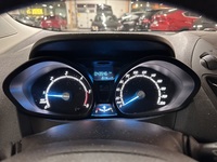 Ford Transit Courier vaihtoauto