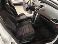 Peugeot 207 vaihtoauto