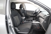 Mitsubishi L200 vaihtoauto