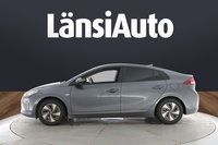 Hyundai IONIQ hybrid vaihtoauto