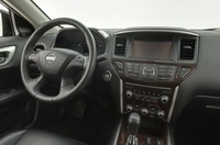 Nissan Pathfinder vaihtoauto