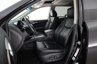 Nissan Pathfinder vaihtoauto