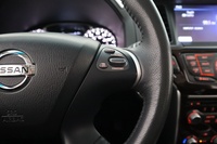 Nissan Pathfinder vaihtoauto