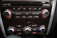 Nissan Pathfinder vaihtoauto