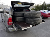 Toyota Hilux vaihtoauto