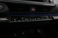 Toyota Prius Plug-in vaihtoauto