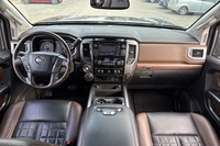 Nissan Titan vaihtoauto