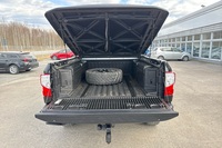 Nissan Titan vaihtoauto