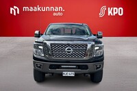 Nissan Titan vaihtoauto
