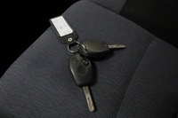 Opel Vivaro vaihtoauto