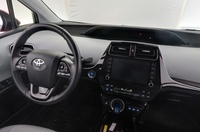 Toyota Prius Plug-in vaihtoauto