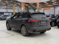 Porsche Cayenne vaihtoauto