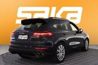 Porsche Cayenne vaihtoauto