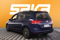 Volkswagen Touran vaihtoauto