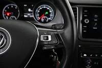 Volkswagen Golf Sportsvan vaihtoauto