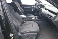 Audi Q8 e-tron vaihtoauto