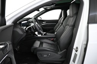 Audi Q8 e-tron vaihtoauto