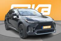 Toyota bZ4X vaihtoauto