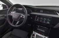 Audi Q8 e-tron vaihtoauto
