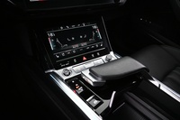 Audi Q8 e-tron vaihtoauto