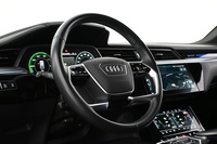 Audi Q8 e-tron vaihtoauto