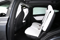 Tesla Model X vaihtoauto