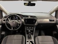 Volkswagen Touran vaihtoauto