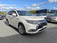 Mitsubishi Outlander PHEV vaihtoauto