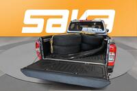 Nissan Navara vaihtoauto