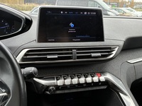 Peugeot 5008 vaihtoauto