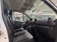 Opel Vivaro vaihtoauto