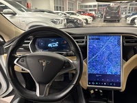 Tesla Model S vaihtoauto
