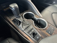 Toyota Camry vaihtoauto